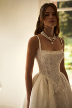 Load image into Gallery viewer, Melrose Sparkly | Milla Nova