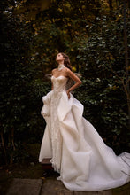 Load image into Gallery viewer, Belen Overskirt | Milla Nova