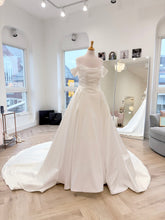 Load image into Gallery viewer, Orchid | Dream Bridal
