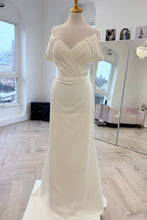 Load image into Gallery viewer, Calla | Dream Bridal