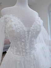 Load image into Gallery viewer, Poppy | Dream Bridal