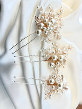Load image into Gallery viewer, Dayna Hair Pins 3-pc | Design by Conception