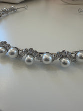 Load image into Gallery viewer, Pearl Headband | Designs By Conception