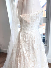 Load image into Gallery viewer, Jasmine Veil | Dream Bridal