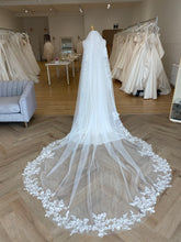Load image into Gallery viewer, Sage Veil | Dream Bridal
