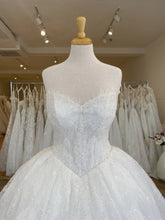 Load image into Gallery viewer, Lilac | Dream Bridal