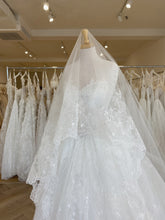 Load image into Gallery viewer, Lilac Veil | Dream Bridal