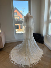 Load image into Gallery viewer, Traditional Veil | Dream Bridal - Available different lengths