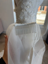 Load image into Gallery viewer, Traditional Veil | Dream Bridal - Available different lengths