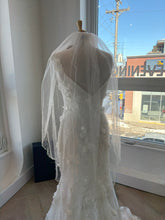 Load image into Gallery viewer, Blossom Veil | Dream Bridal - Available in different lengths
