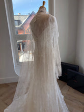 Load image into Gallery viewer, Briar Veil | Dream Bridal