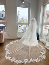 Load image into Gallery viewer, Aspen Veil | Dream Bridal