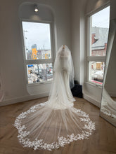 Load image into Gallery viewer, Aspen Veil | Dream Bridal