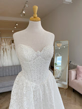 Load image into Gallery viewer, Aspen | Dream Bridal