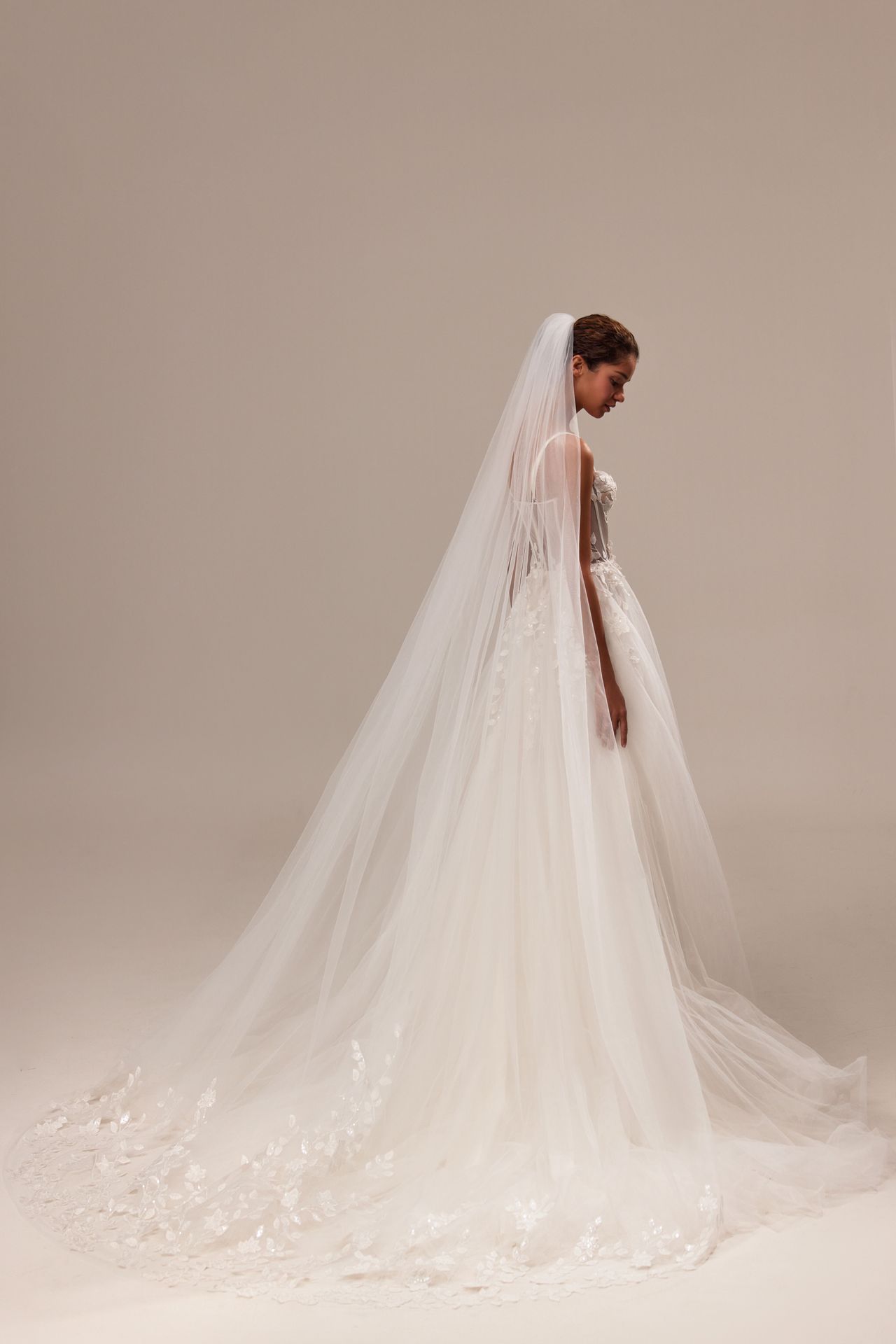 Marcia Veil | Milla Nova