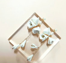 Load image into Gallery viewer, Delilah Earrings | dESIGN by Conception