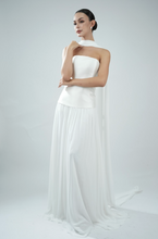 Load image into Gallery viewer, Poeny | Dream Bridal