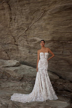 Load image into Gallery viewer, Claire | Milla Nova