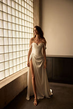 Load image into Gallery viewer, Brigitte | Milla Nova
