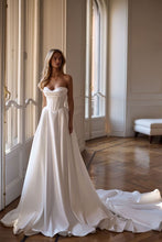 Load image into Gallery viewer, Annaliese | Milla Nova