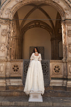 Load image into Gallery viewer, Raphaella | Milla Nova